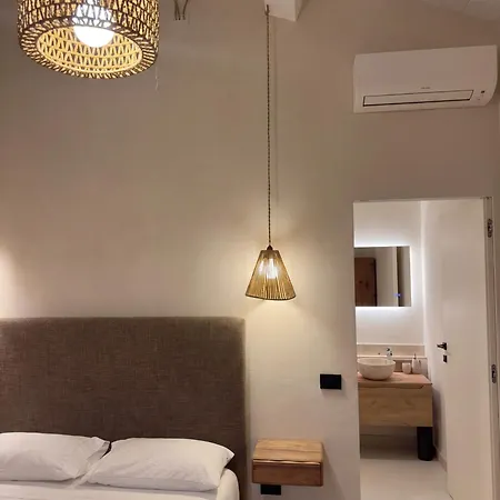 Roc - Private With 2 Beaches And Park * كاسْتيلونْشيلّو