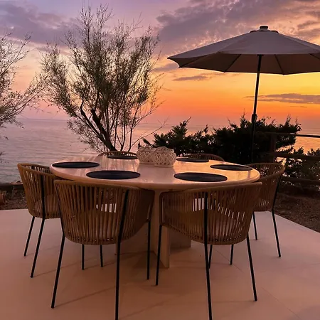 Roc - Private With 2 Beaches And Park