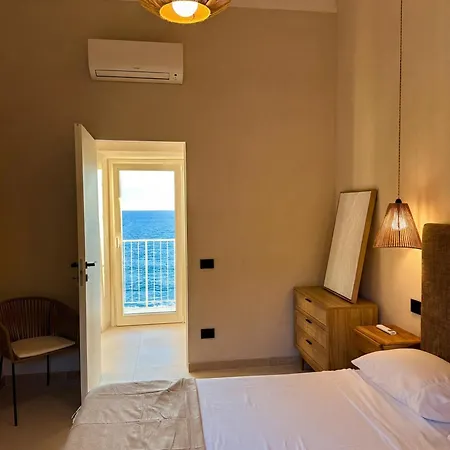Roc - Private With 2 Beaches And Park * كاسْتيلونْشيلّو