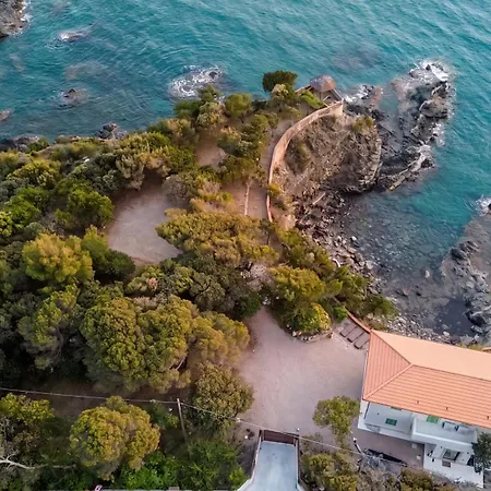 Roc - Private With 2 Beaches And Park فيلة